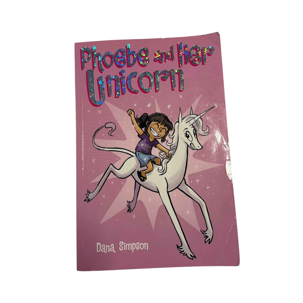 Phoebe and Her Unicorn 1 - Dana Simpson