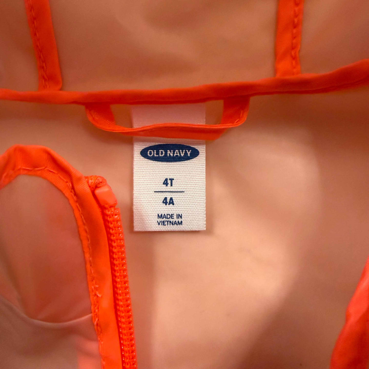 Old Navy Translucent Hooded Rain Jacket Size 4T - Ready Kids Canada