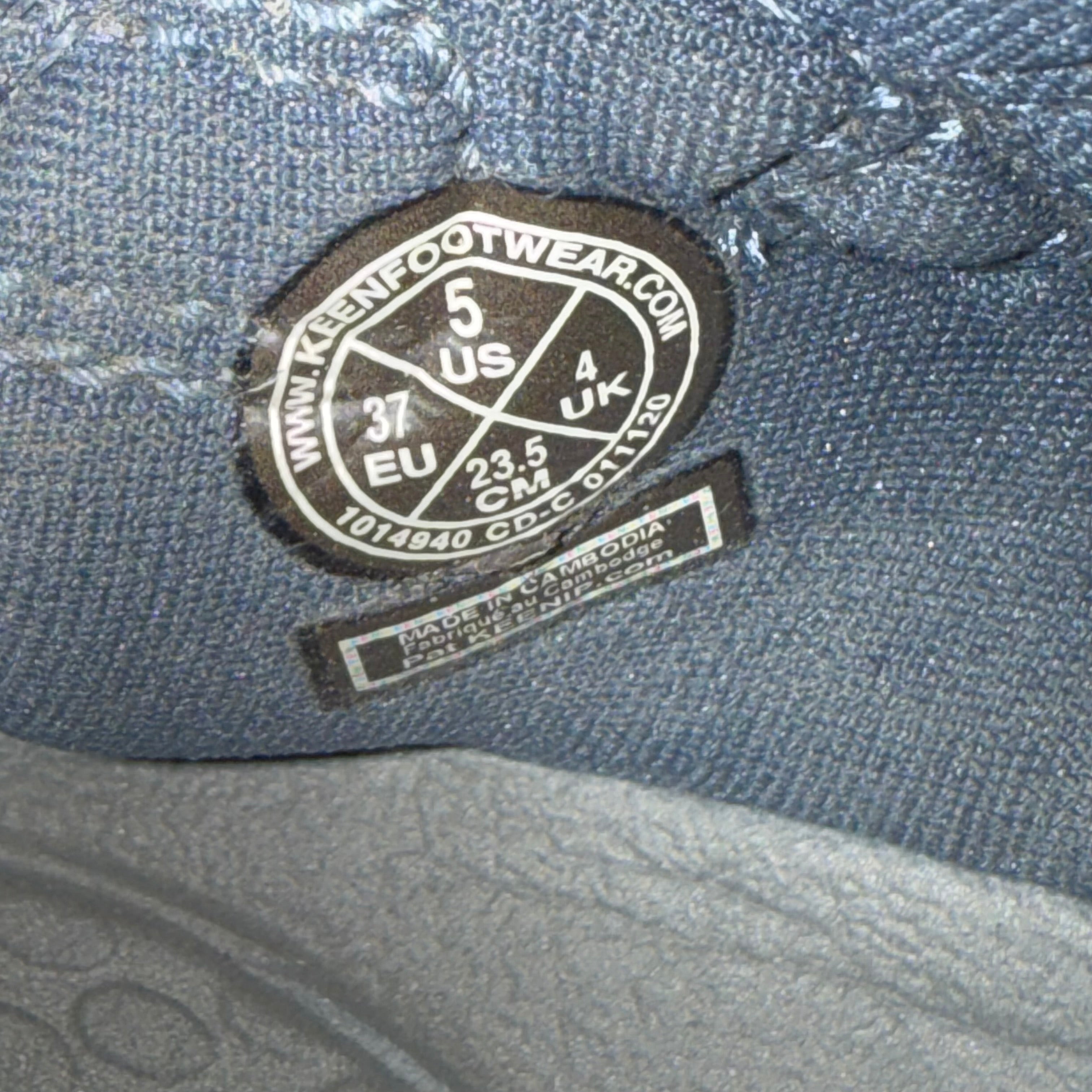 Keen Venice H2 size 5 big kid sandals waterproof sport