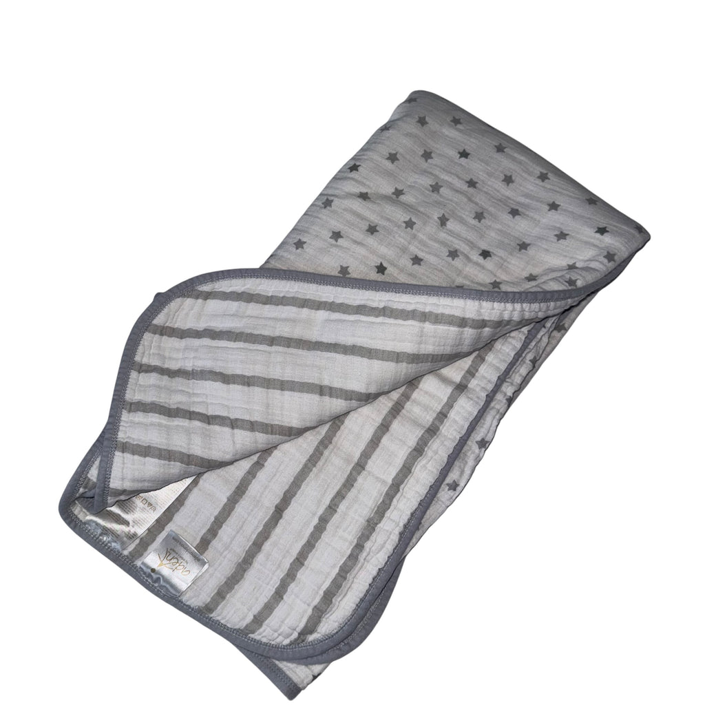 aden + anais heavy baby blanket grey white Stars and Stripes print - Ready Kids Canada