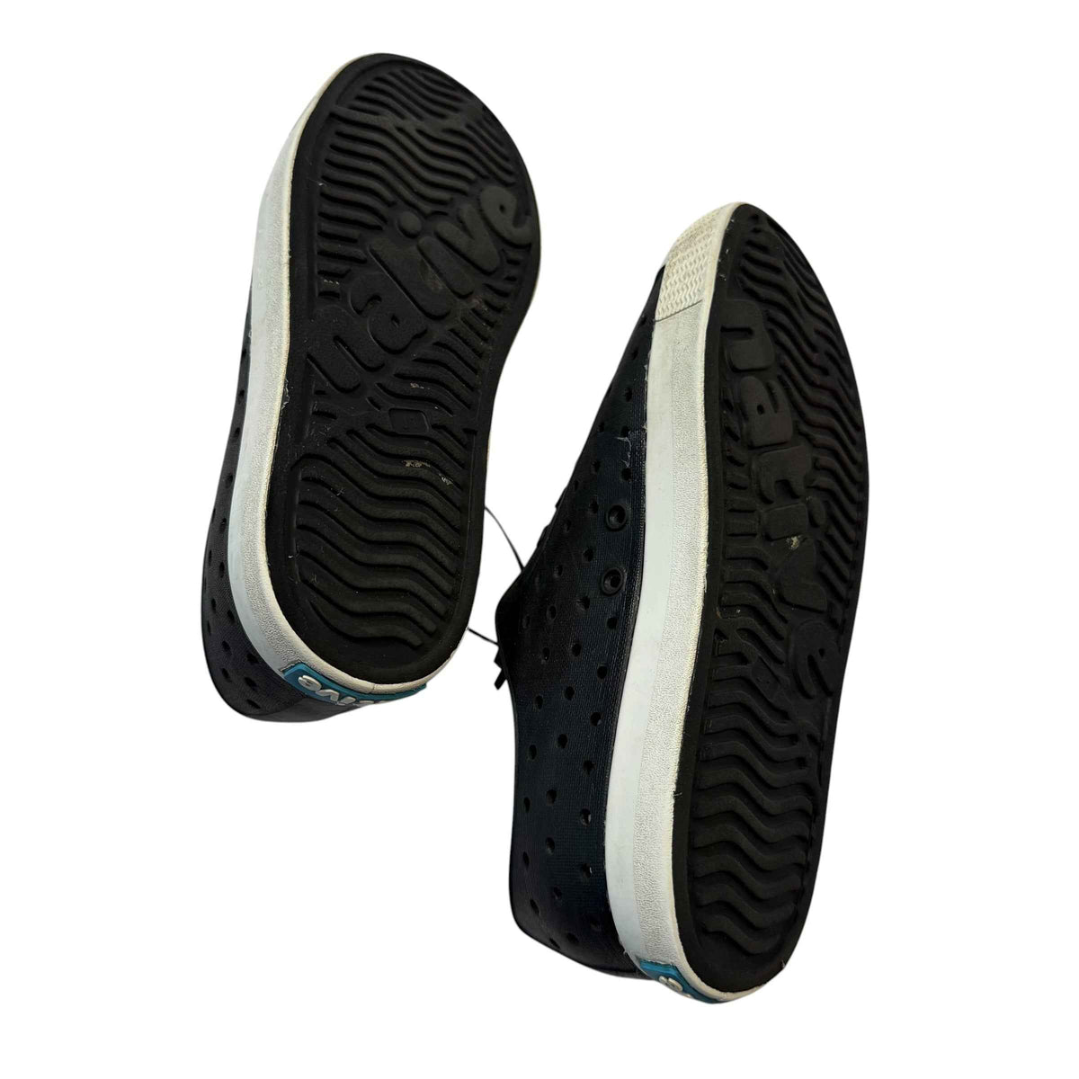 Native Shoes Kids' Jefferson Slip-On Water Shoe (Regatta Black) size 1 shoes  - Ready Kids Canada