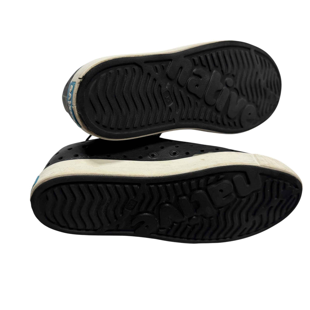 Native Shoes Jefferson in Black (Size 3) - Ready Kids Canada