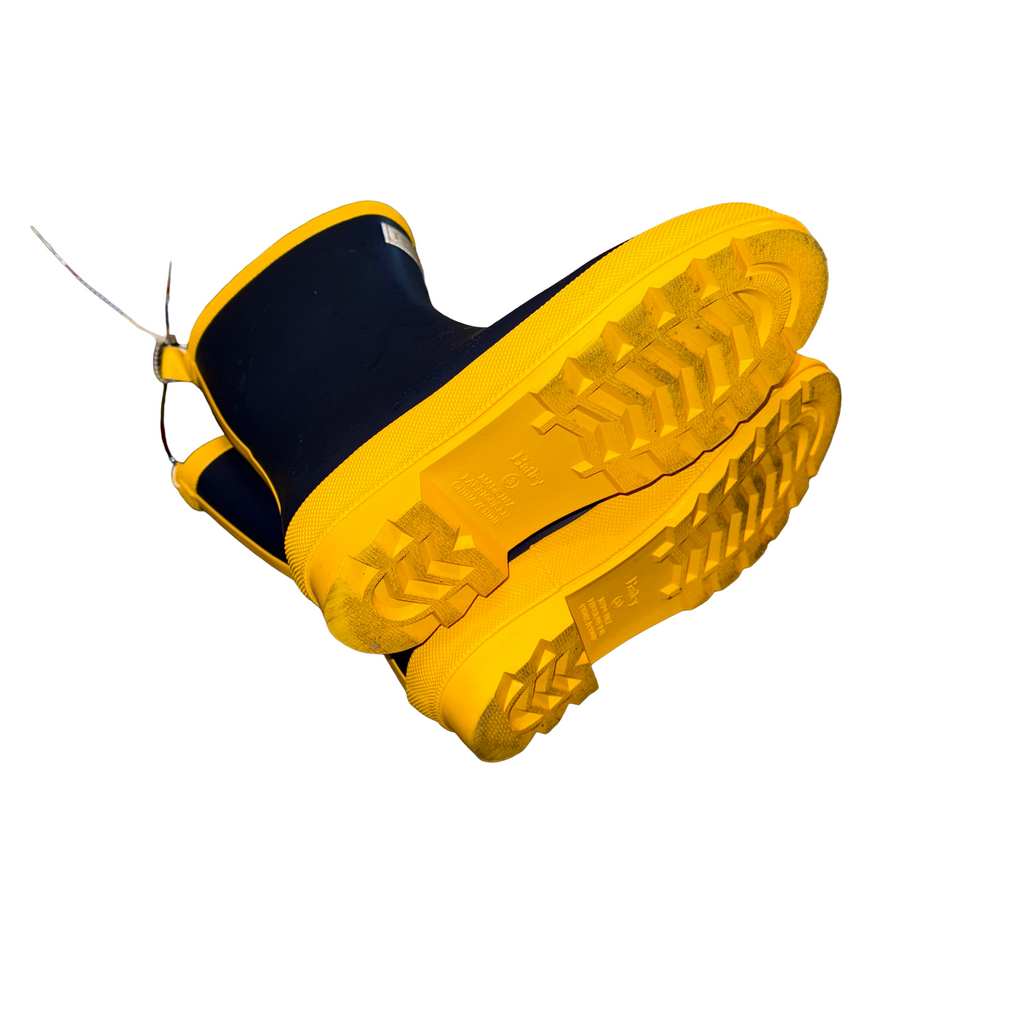 Hatley rain boots size 3 kids waterproof rubber with fun print