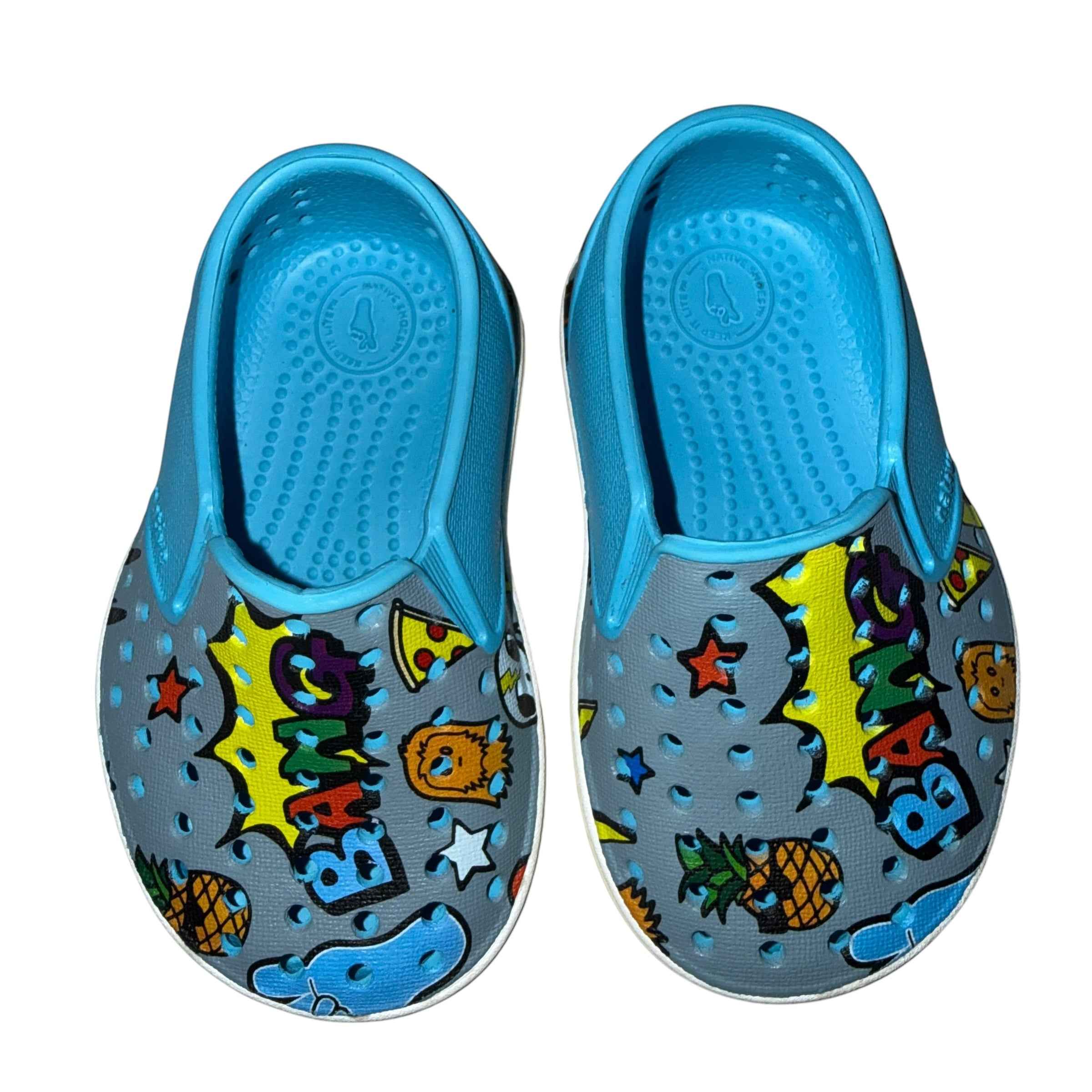 Native Shoes Kids' Jefferson Print "Boom Pow" Edition (Resting Blue & Grey) Little Kid Size 4 Toddler - Ready Kids Canada
