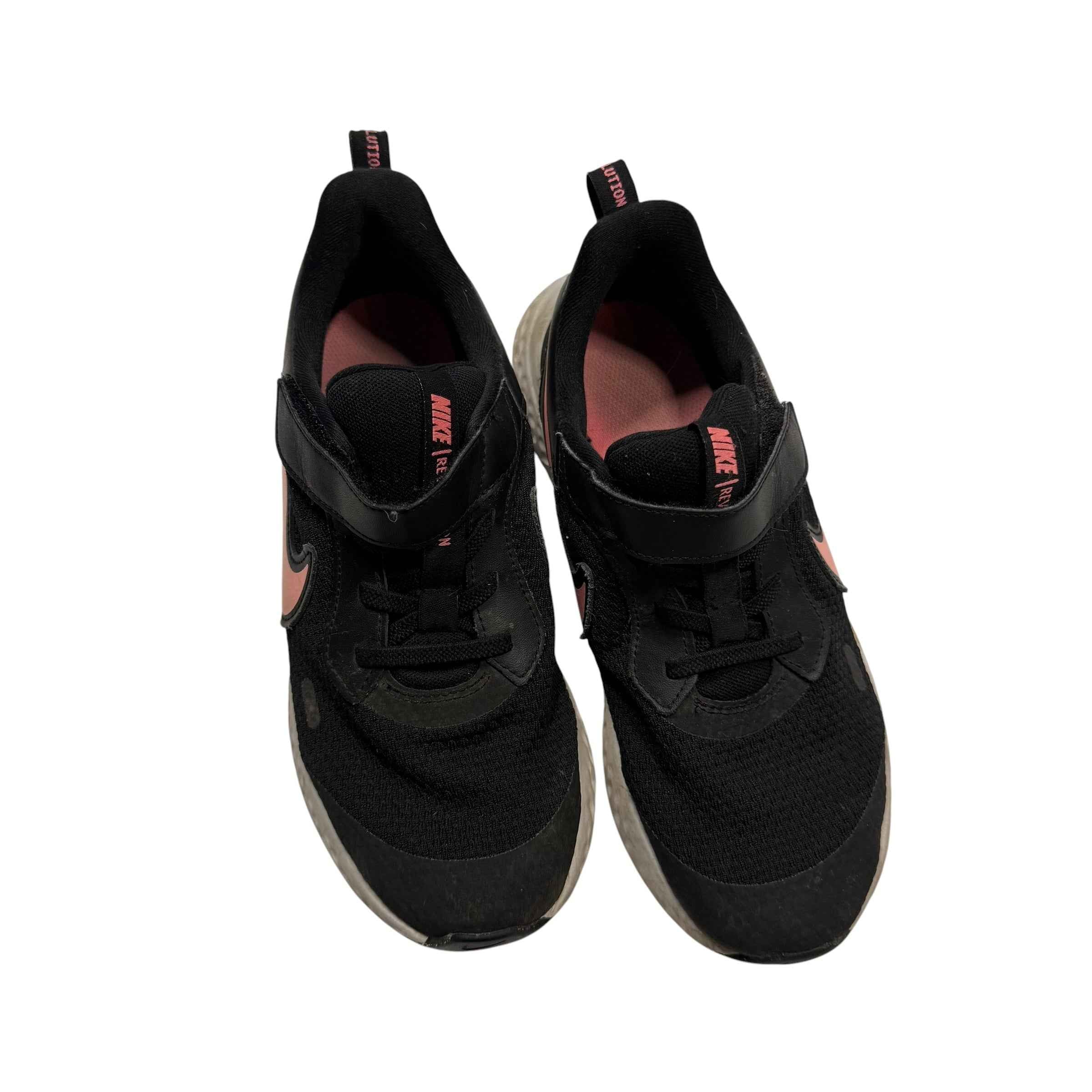 Nike Revolution 5 Size 3 Running Shoes Black Pink Velcro