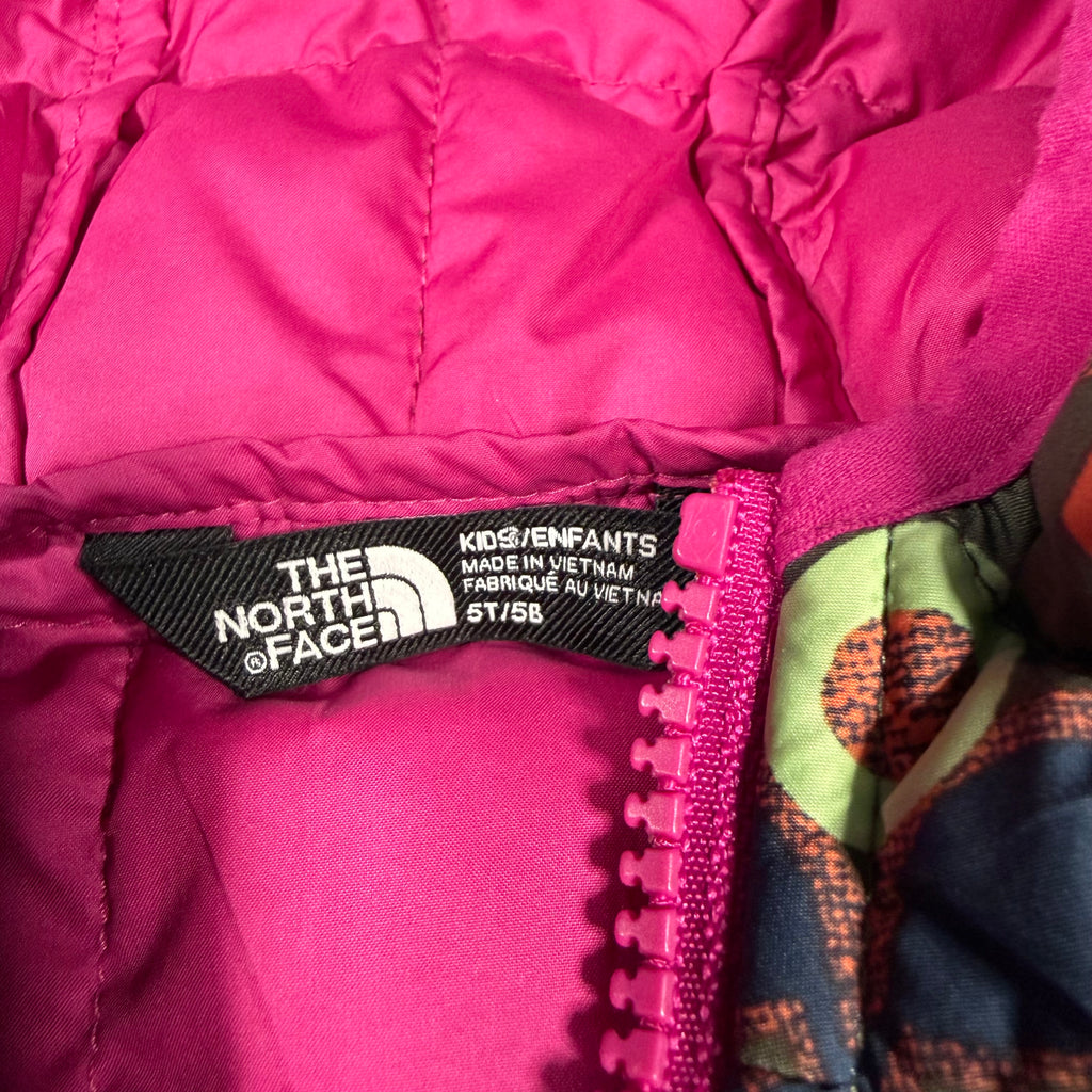 The North Face Kids Reversible Perrito Hooded Fall Puffer Jacket Size 5T Thyme TNF Forest Floral Print - Ready Kids Canada