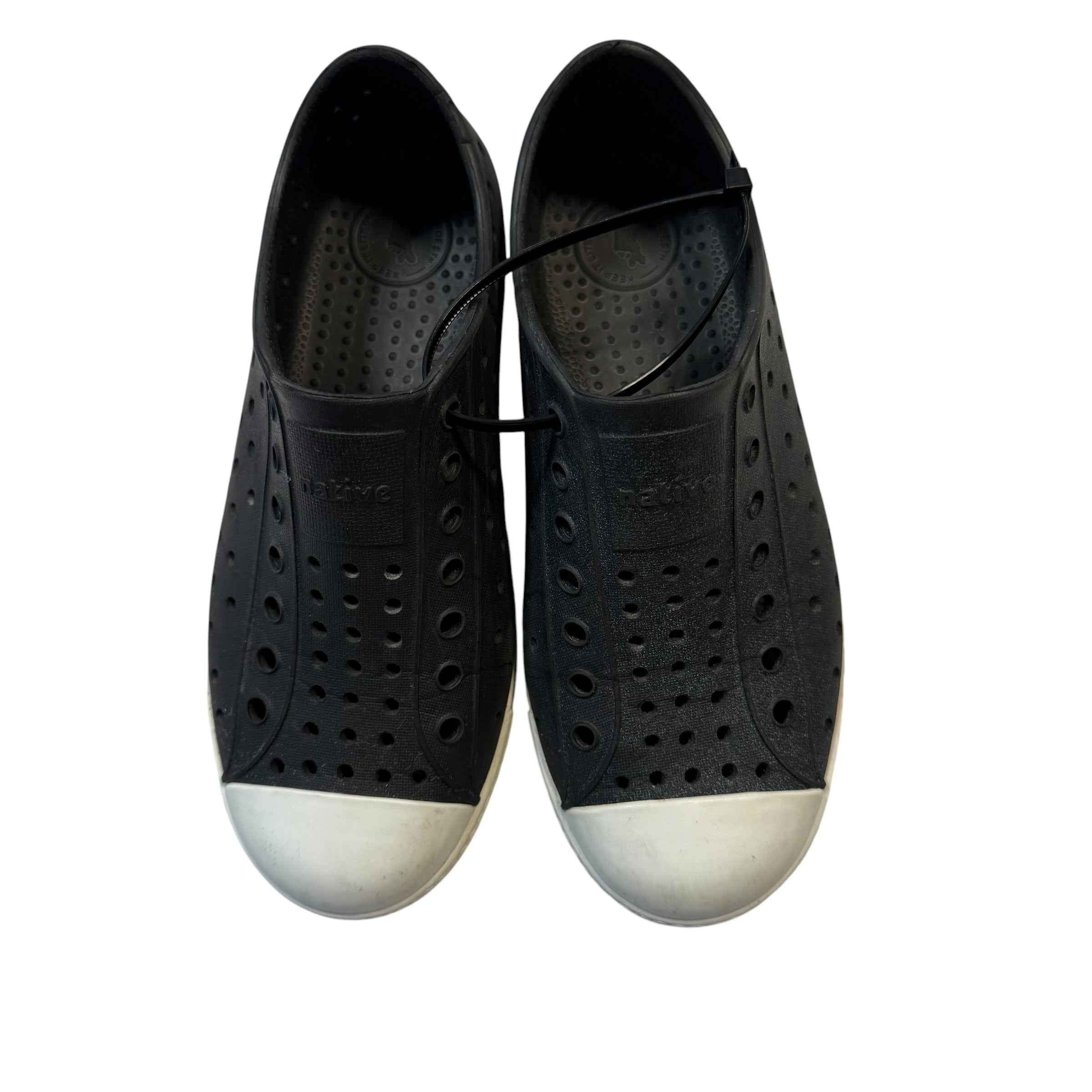 Native Shoes Kids' Jefferson Slip-On Water Shoe (Regatta Black) size 1 shoes  - Ready Kids Canada