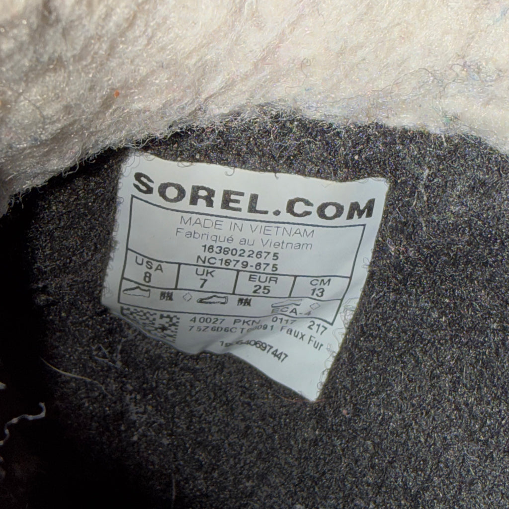 Sorel little kid size 8 winter snow boots waterproof with removable liner