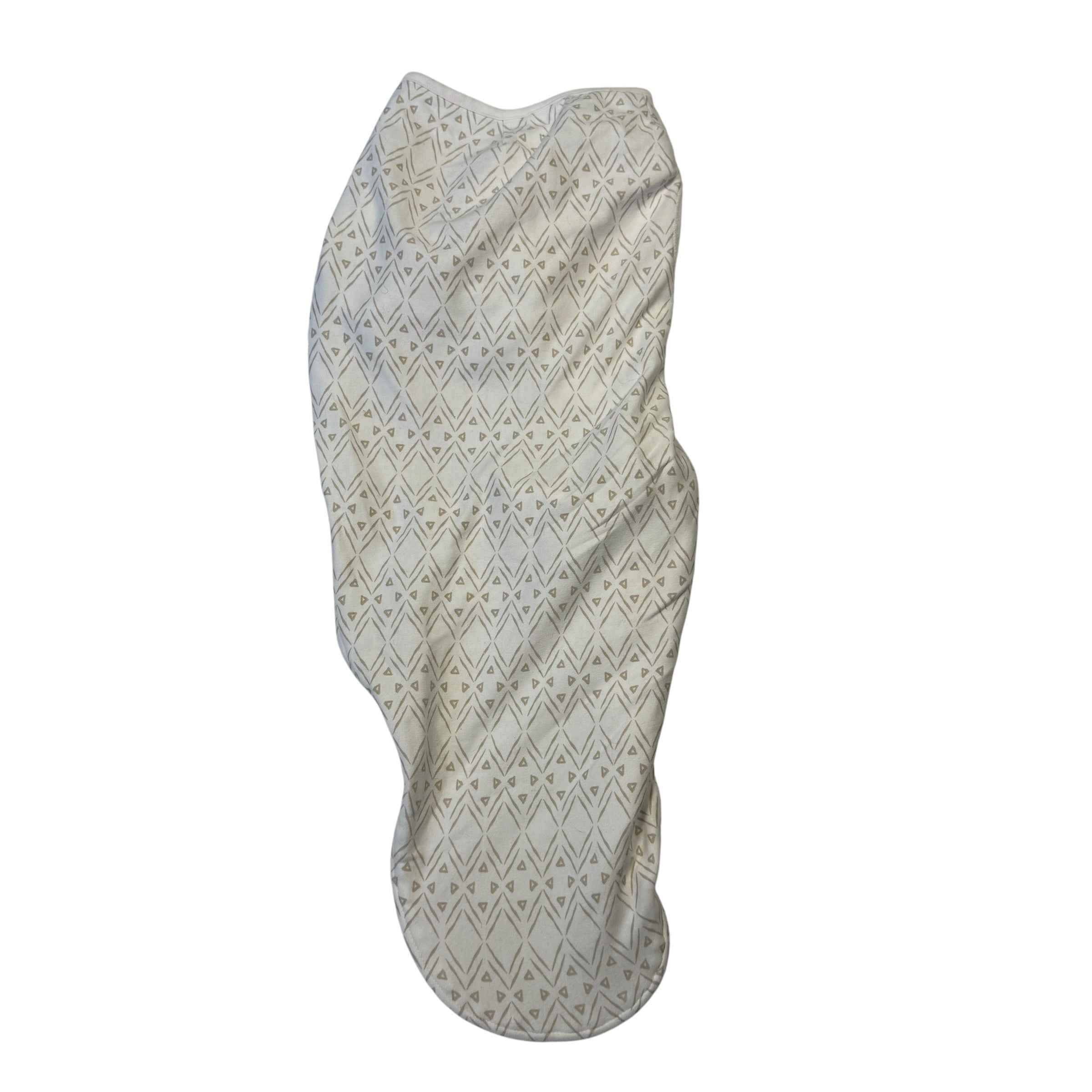 aden + anais essentials Easy Swaddle Wrap, White Geometric, Size Medium (4–6 Months) - Ready Kids Canada