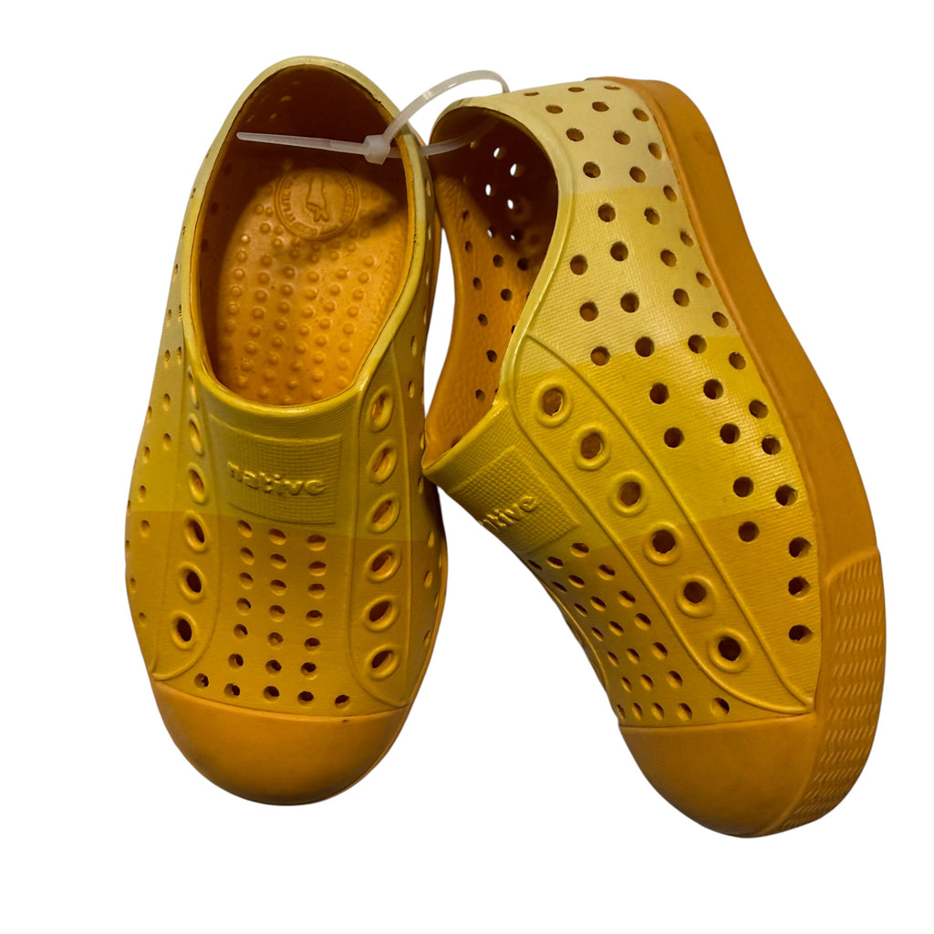 Native Shoes Jefferson x Crayola™ in "Dandelion" Little Kid Size 7 - Ready Kids Canada