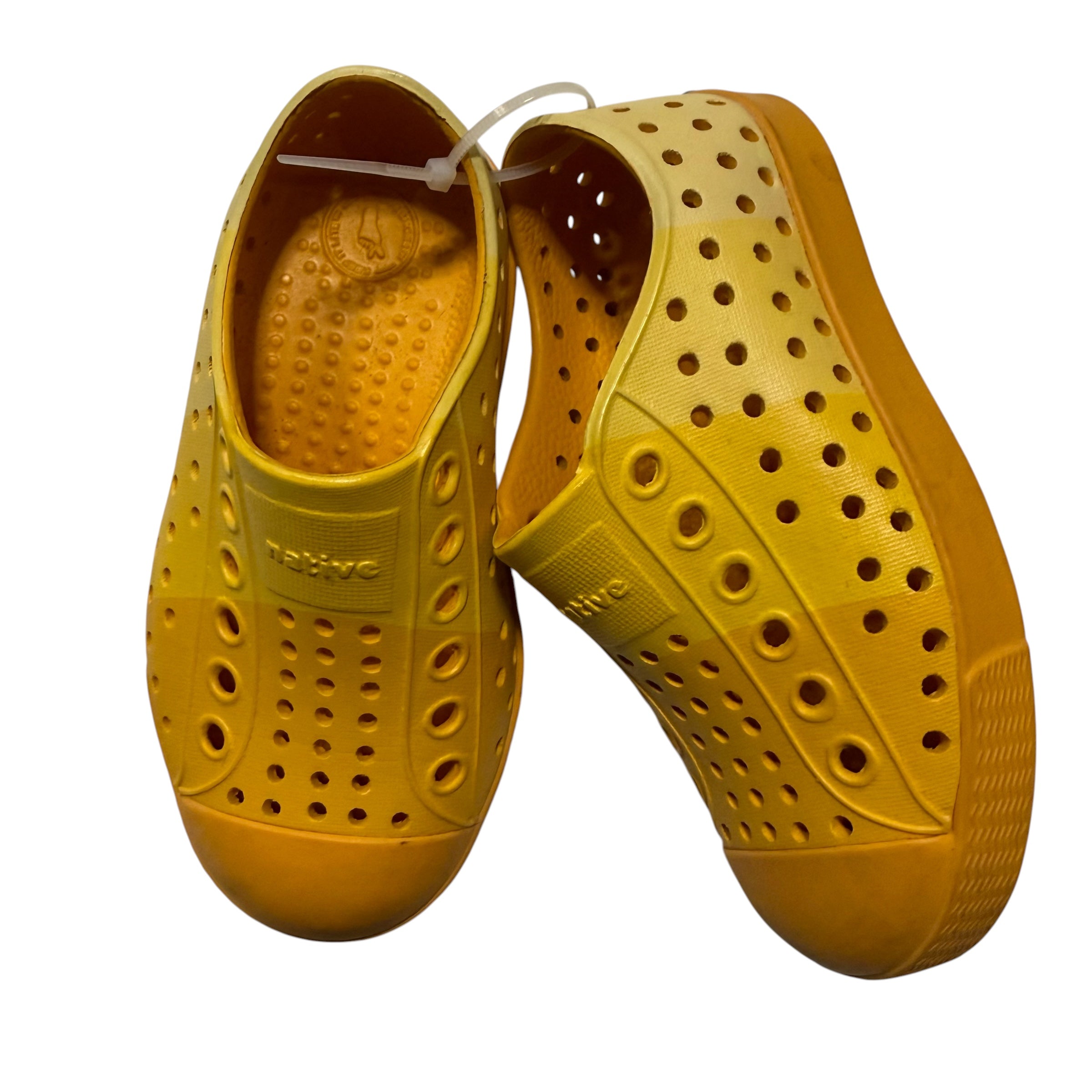 Native Shoes Jefferson x Crayola™ in "Dandelion" Little Kid Size 7 - Ready Kids Canada