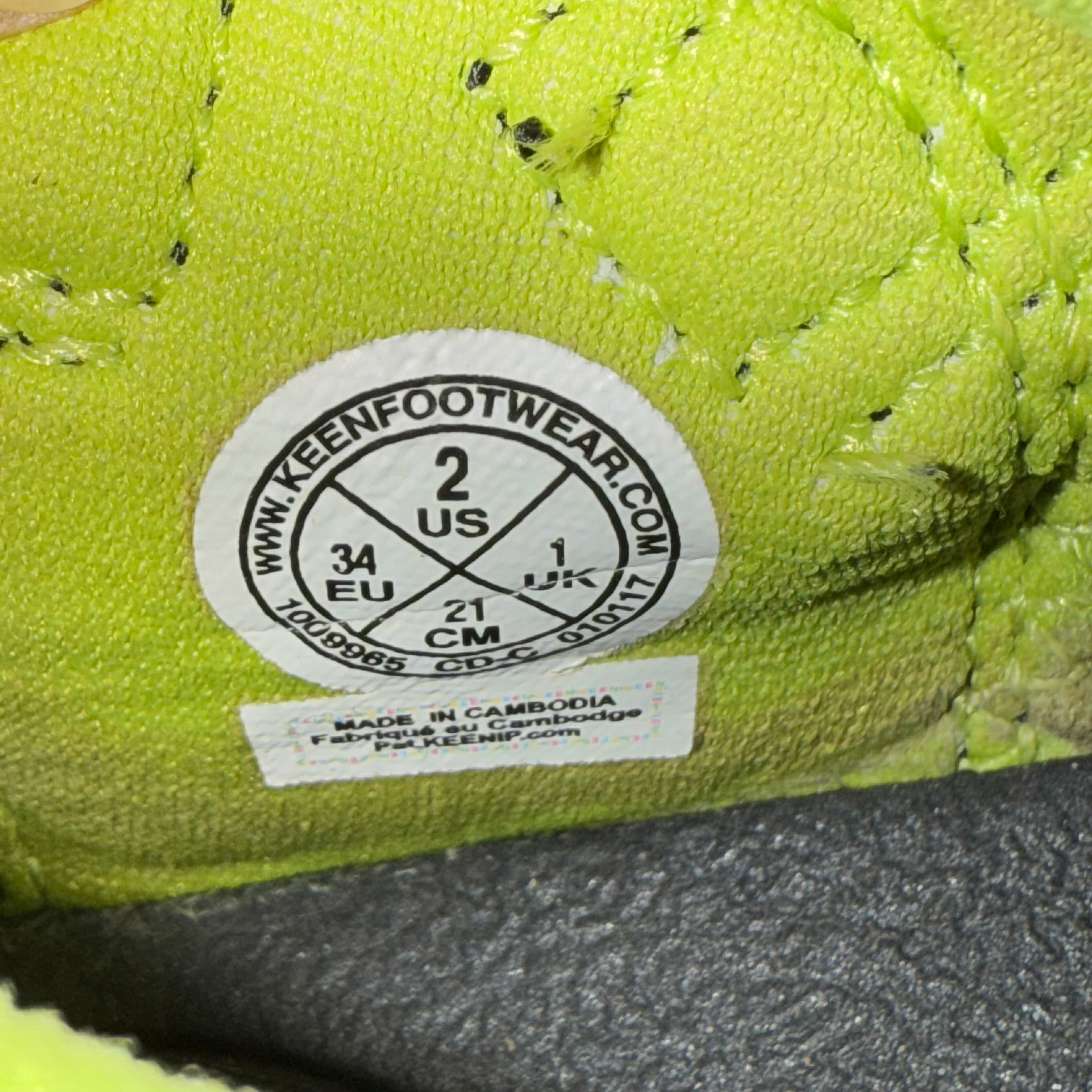 Keen big kid size 2 Newport H2 sandals waterproof sport