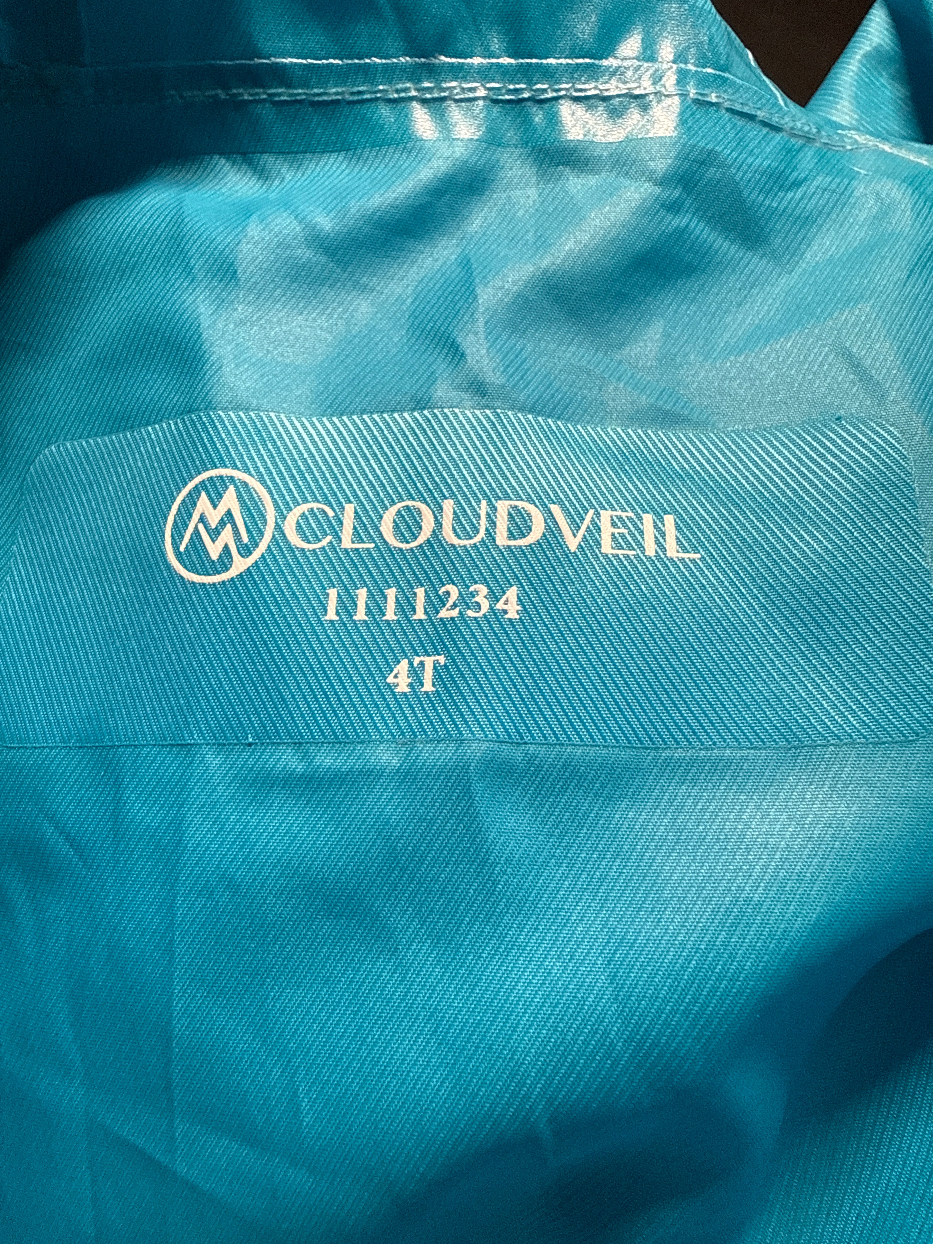 Cloudveil size 4T rain splash suit