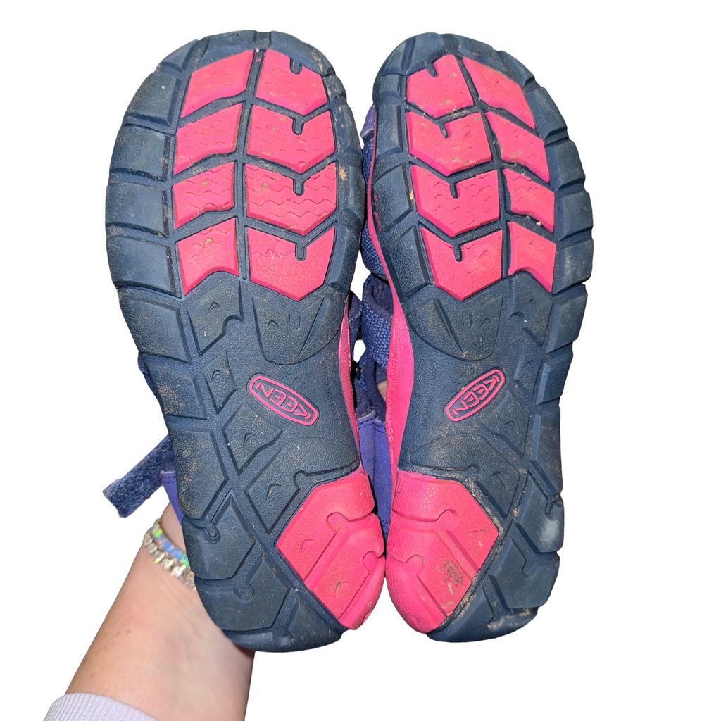 Keen Seacamp II CNX Water Sandals Surf Very Berry Big Kid Size 3