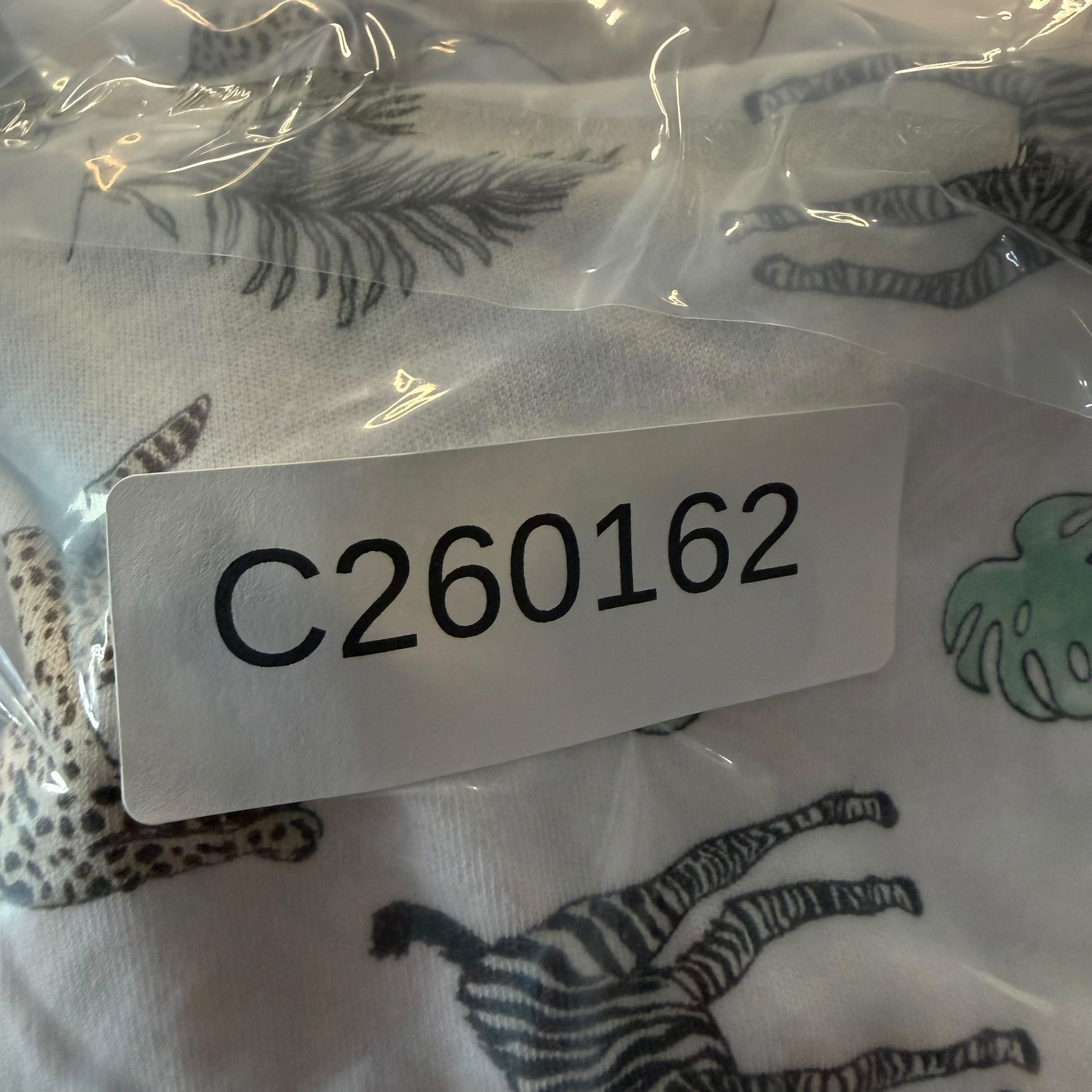 aden + anais essentials Easy Swaddle Wrap, Jungle Safari Animals, Size Medium (4–6 Months) - Ready Kids Canada