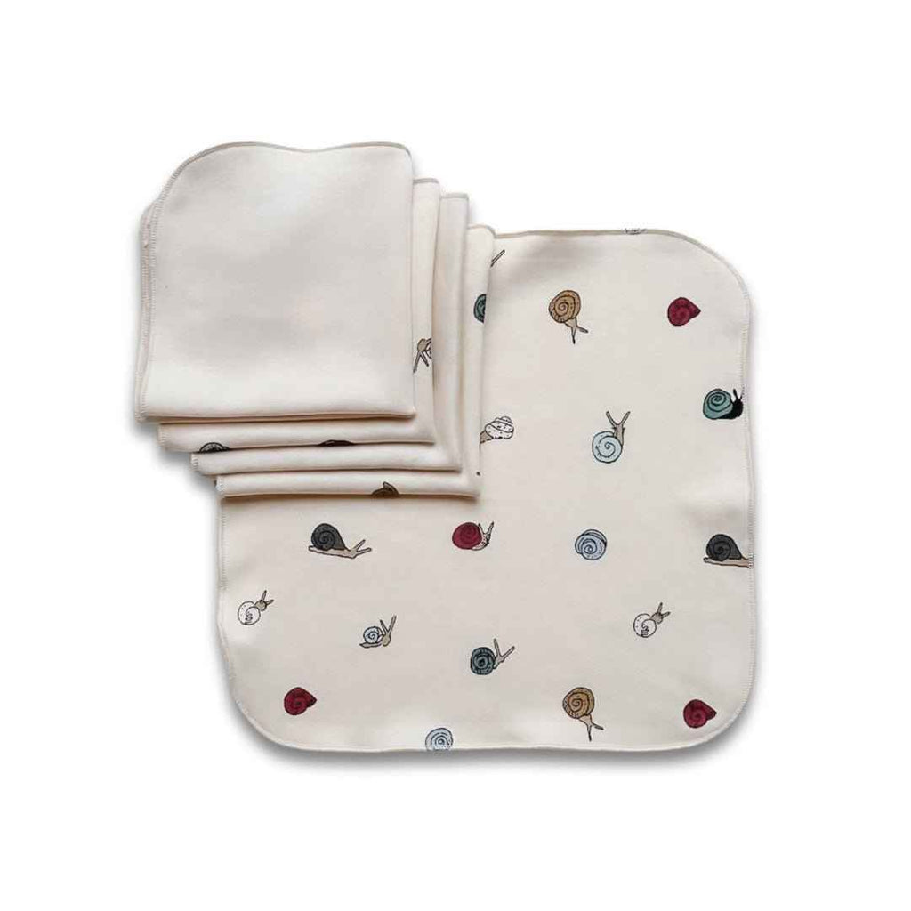 Bamboo Baby Capsule Gift Box | Ditsy Snails & Cream